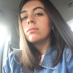 Meet your Posher, Monica